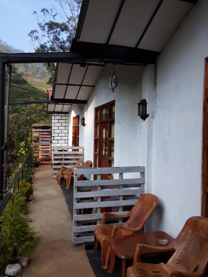 Bed and Breakfast Lily Adam'S Peak Наллатаннія Екстер'єр фото