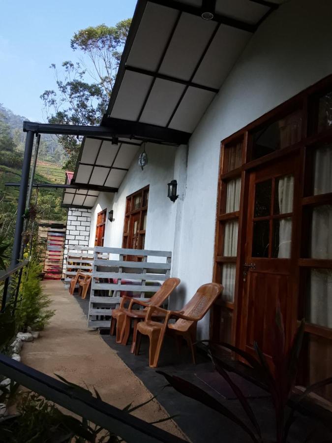 Bed and Breakfast Lily Adam'S Peak Наллатаннія Екстер'єр фото